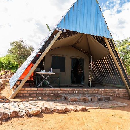 Tana Safaris Bush Camp Hotel Otjiwarongo Exterior photo