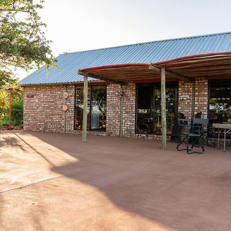 Tana Safaris Bush Camp Hotel Otjiwarongo Exterior photo