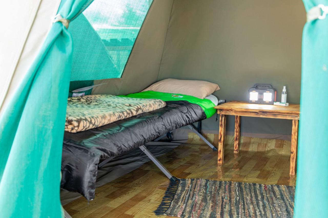 Tana Safaris Bush Camp Hotel Otjiwarongo Exterior photo