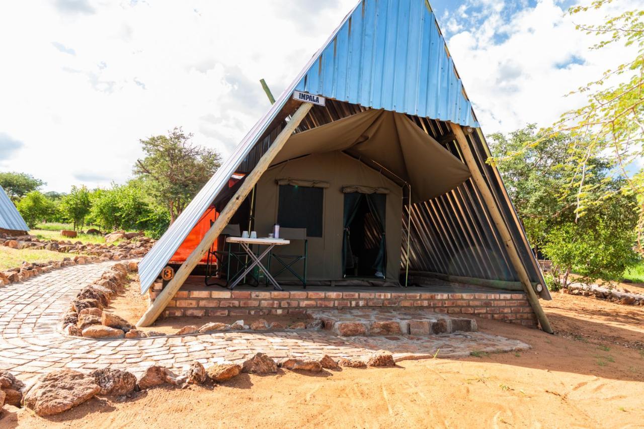 Tana Safaris Bush Camp Hotel Otjiwarongo Exterior photo