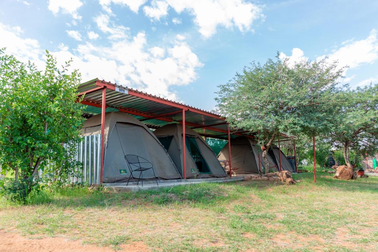 Tana Safaris Bush Camp Hotel Otjiwarongo Exterior photo