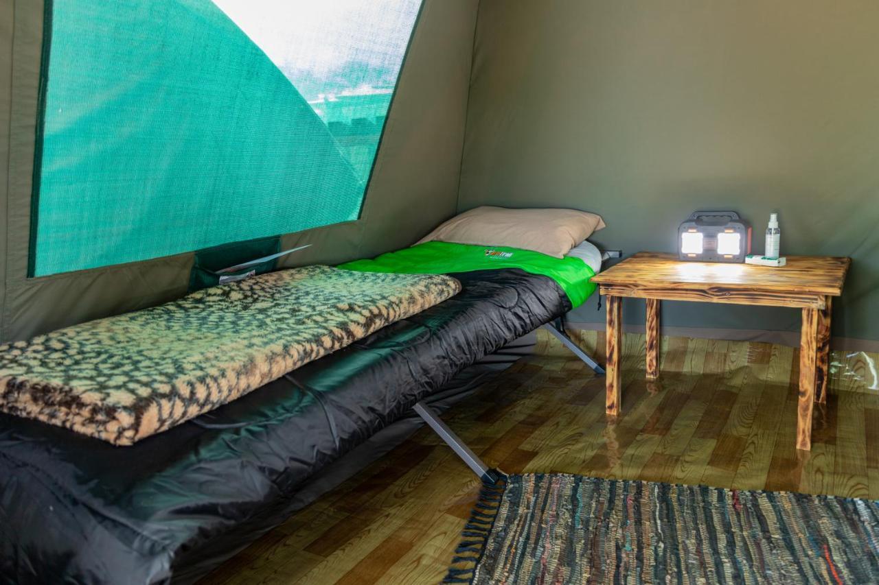 Tana Safaris Bush Camp Hotel Otjiwarongo Exterior photo