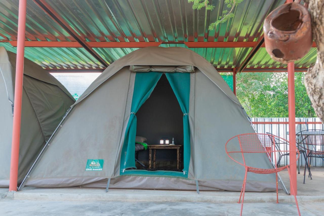 Tana Safaris Bush Camp Hotel Otjiwarongo Exterior photo